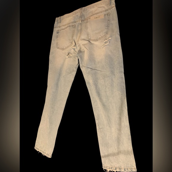 Zara Men 32 slim distressed light Blue Relaxed Fit Vintage Denim Jeans - Picture 10 of 12